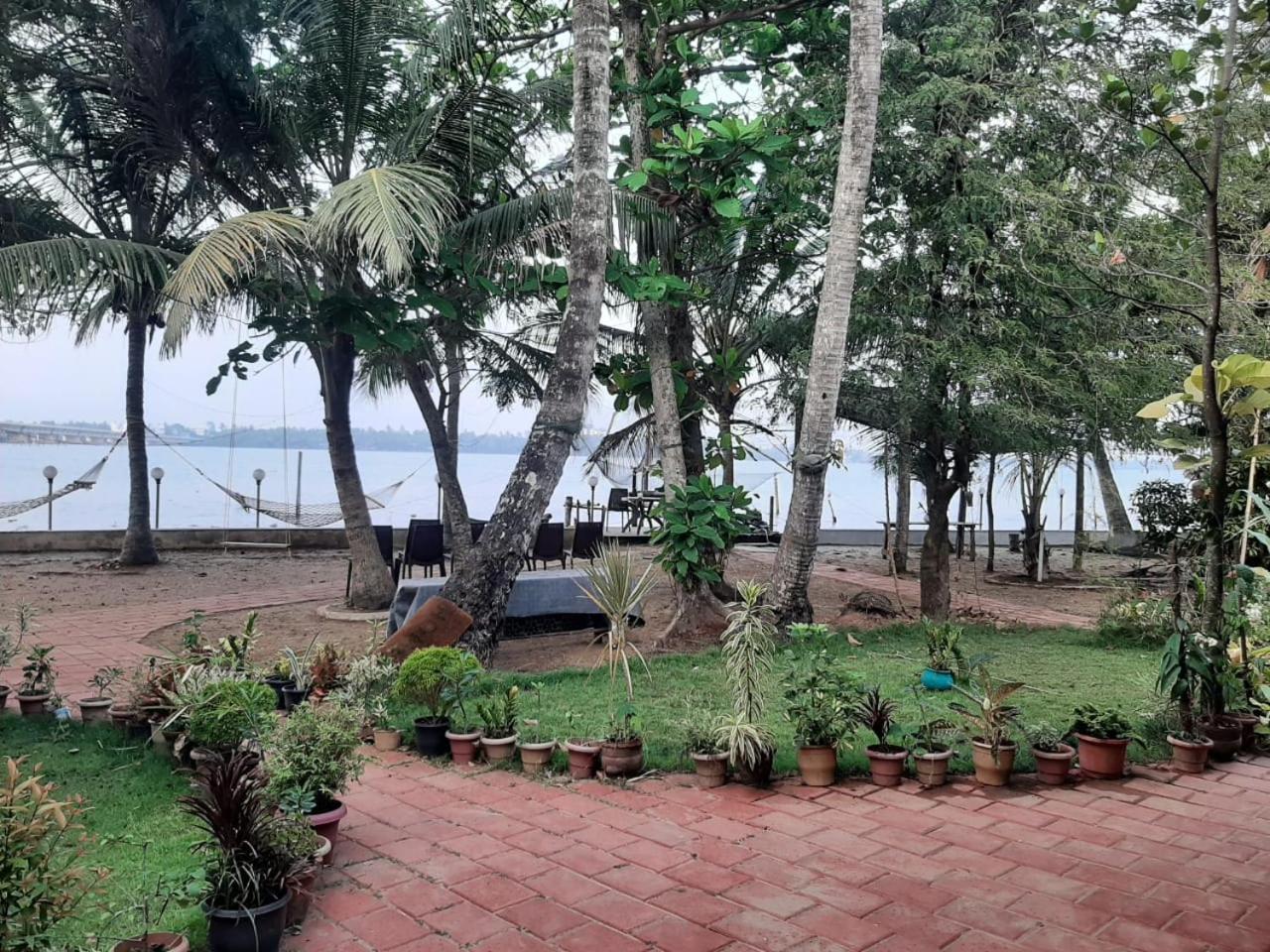 Cheenavala Fishing Homestay Kochi Extérieur photo